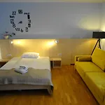 Pokorna 2 by VisitWarsaw Apartments - Bon Turystyczny